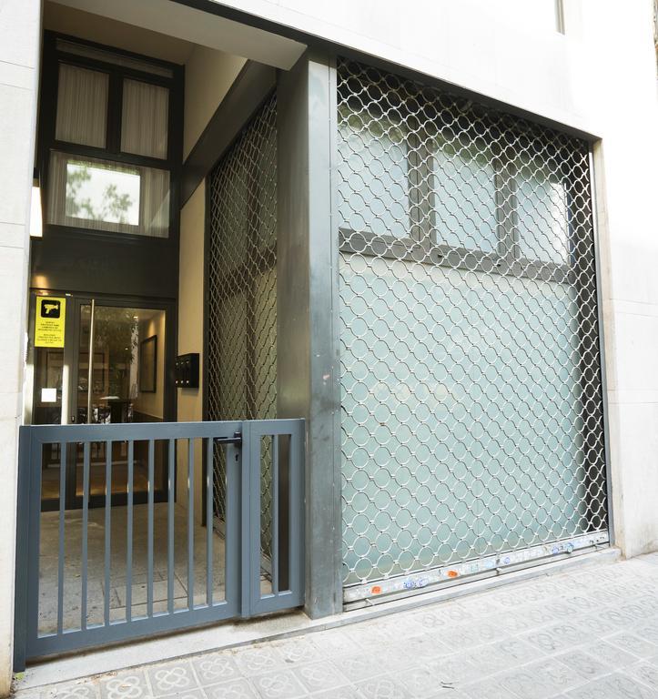 Serennia Cest Apartamentos Arc De Triomf Barcelona Kültér fotó