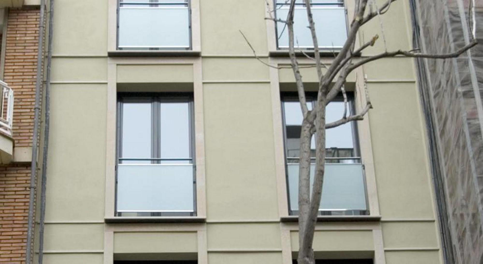Serennia Cest Apartamentos Arc De Triomf Barcelona Kültér fotó