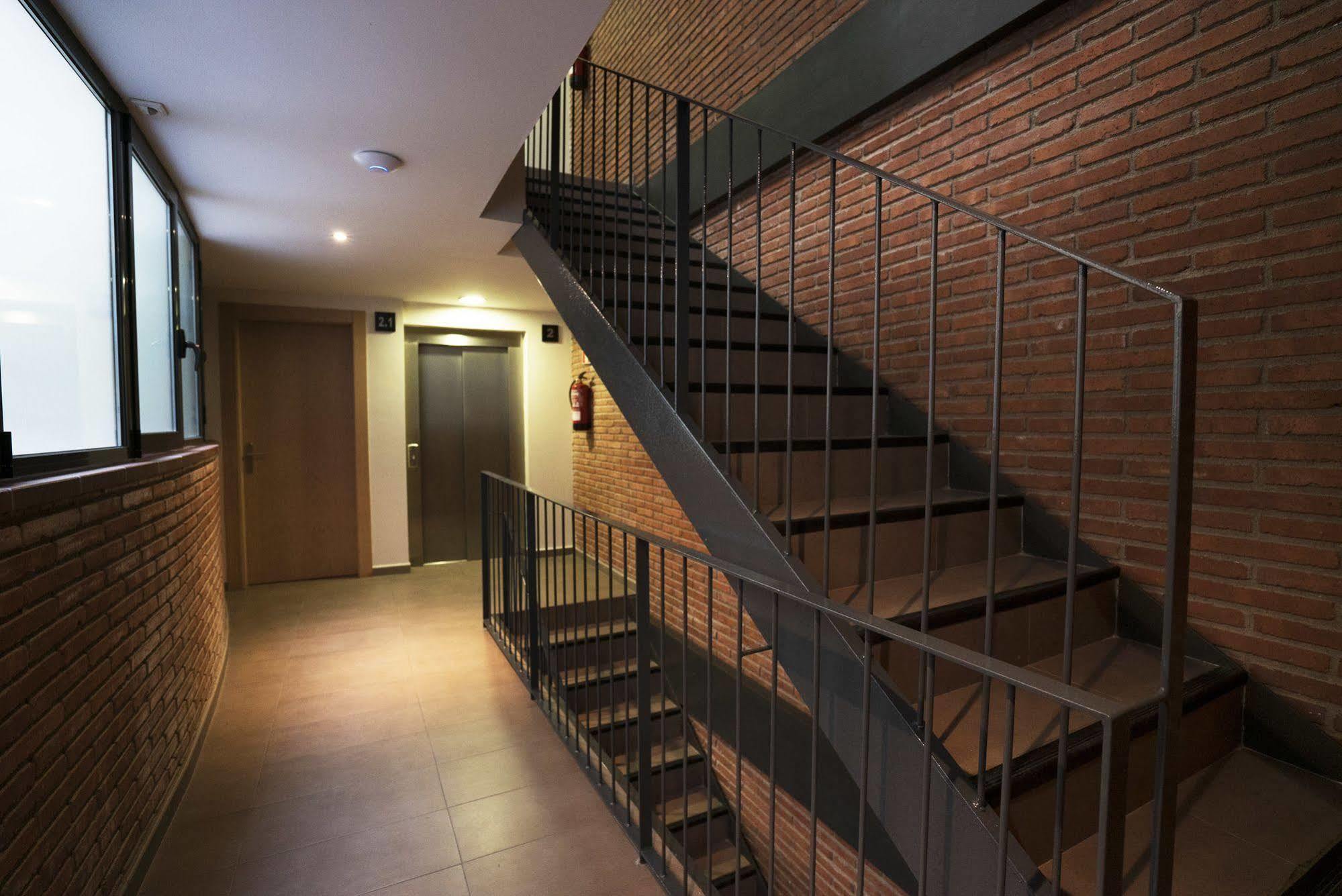 Serennia Cest Apartamentos Arc De Triomf Barcelona Kültér fotó